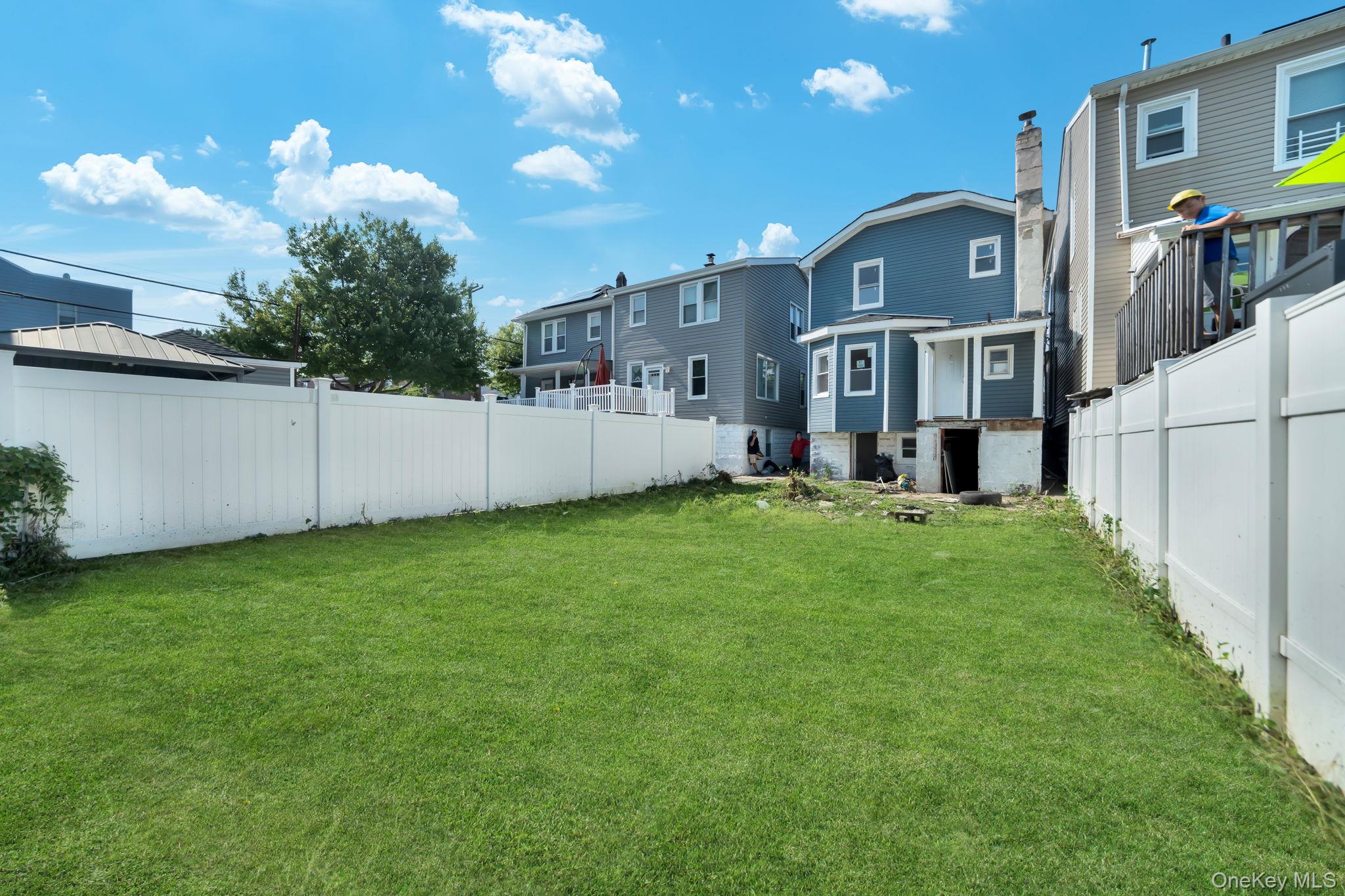 3004 Lasalle Avenue – For Sale photo 24