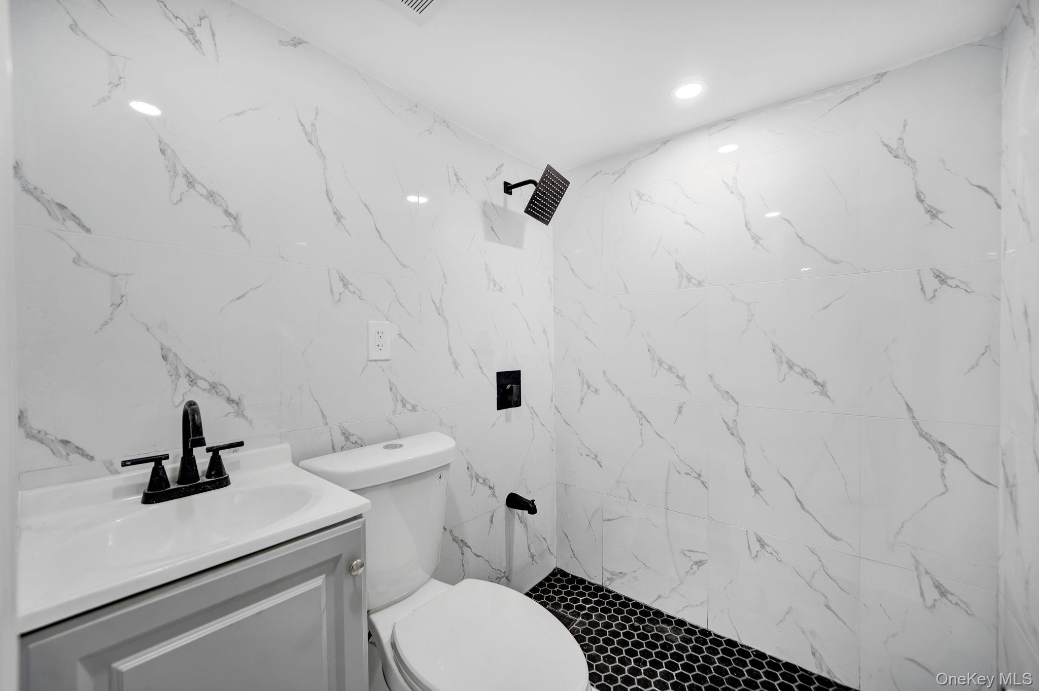 3004 Lasalle Avenue – For Sale photo 21