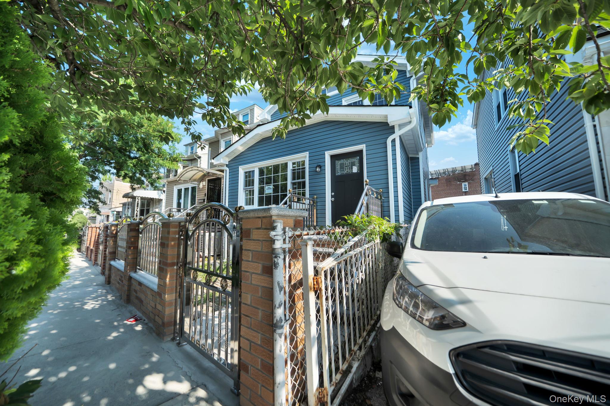 3004 Lasalle Avenue – For Sale photo 3