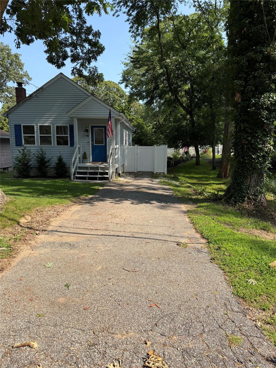 11 Huntington Road – For Sale photo 5