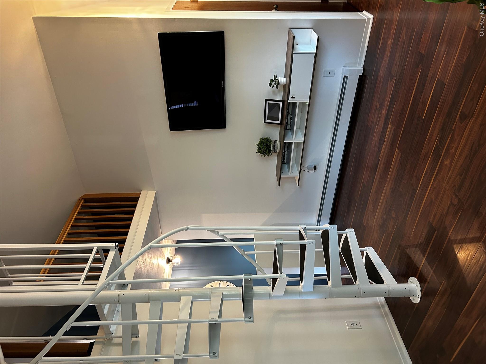 11 Huntington Road – For Sale photo 7