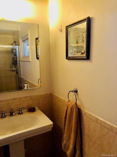 25 Columbia Avenue – For Rent photo 11