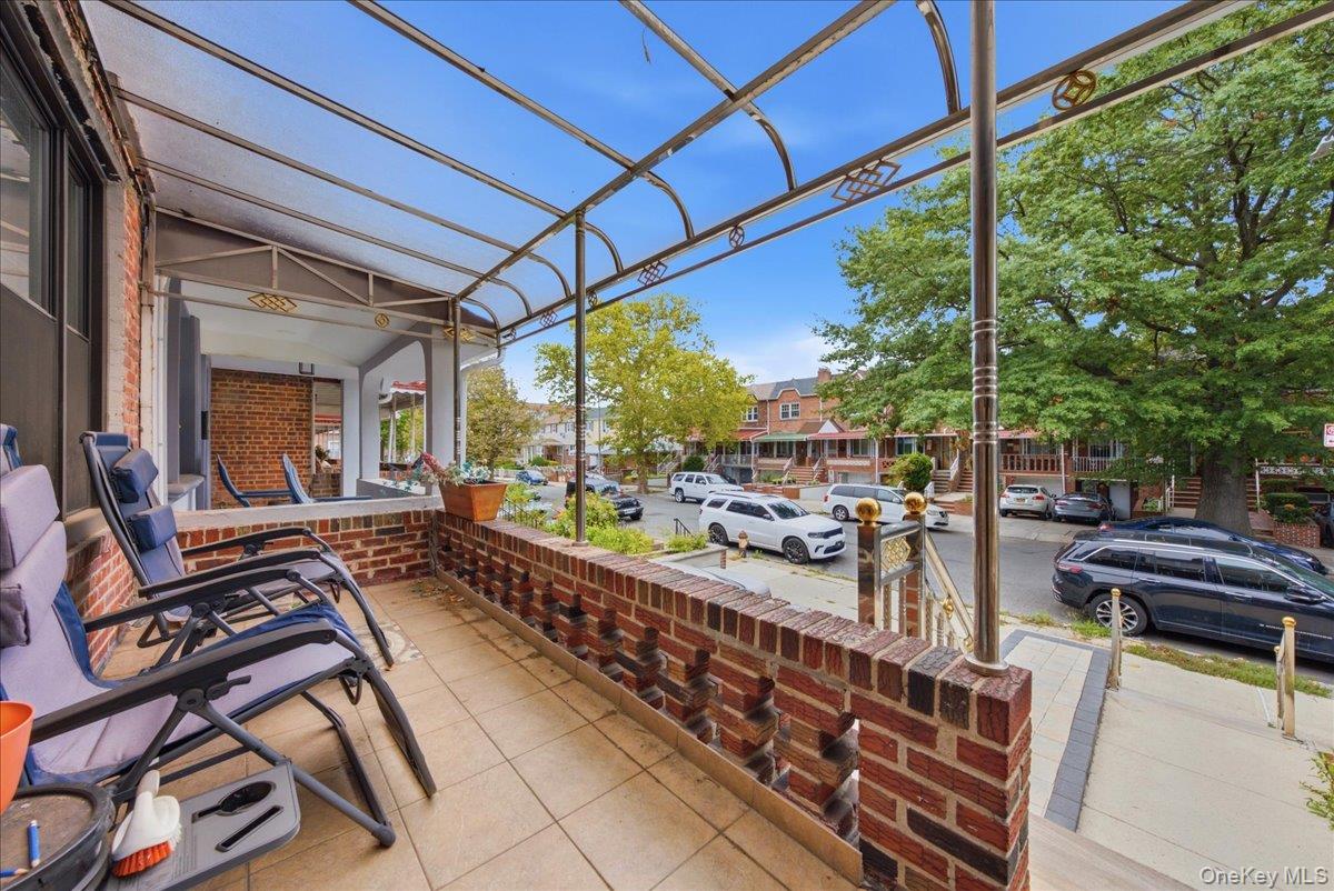 320 E 59th Street – For Sale photo 2