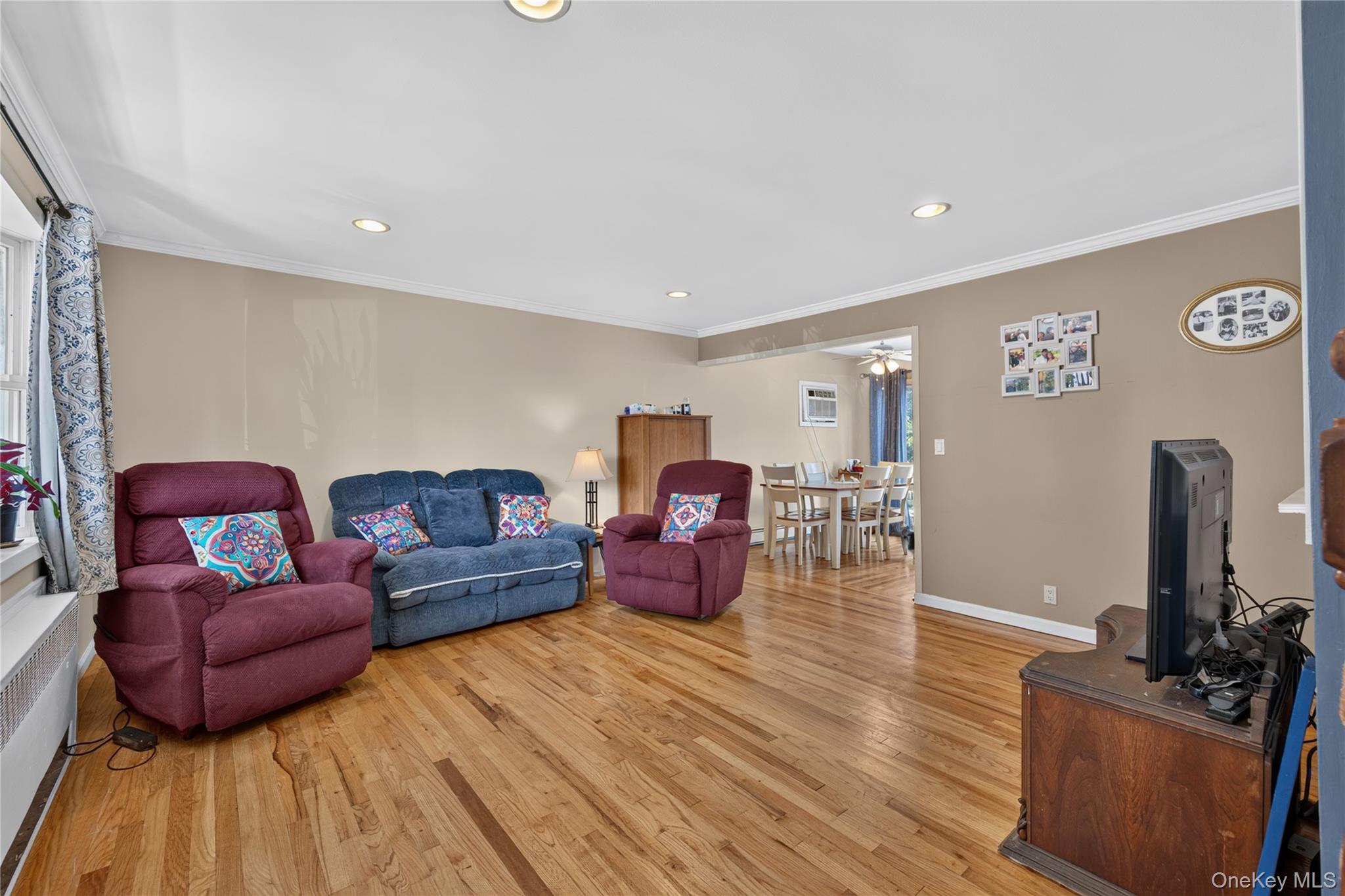 88 Crestwood Boulevard – For Sale photo 5