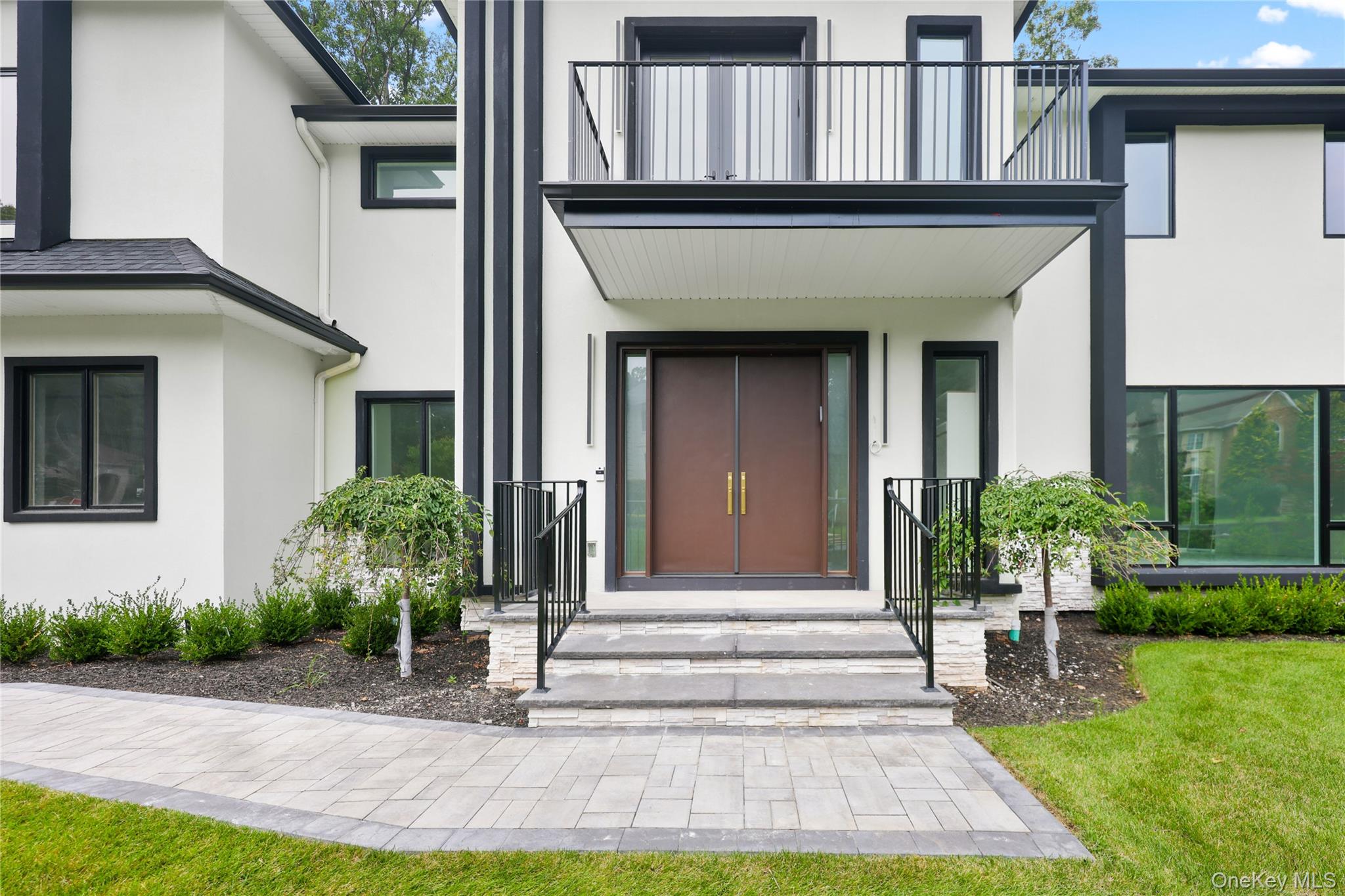 17 Wallenberg Circle – For Sale photo 2