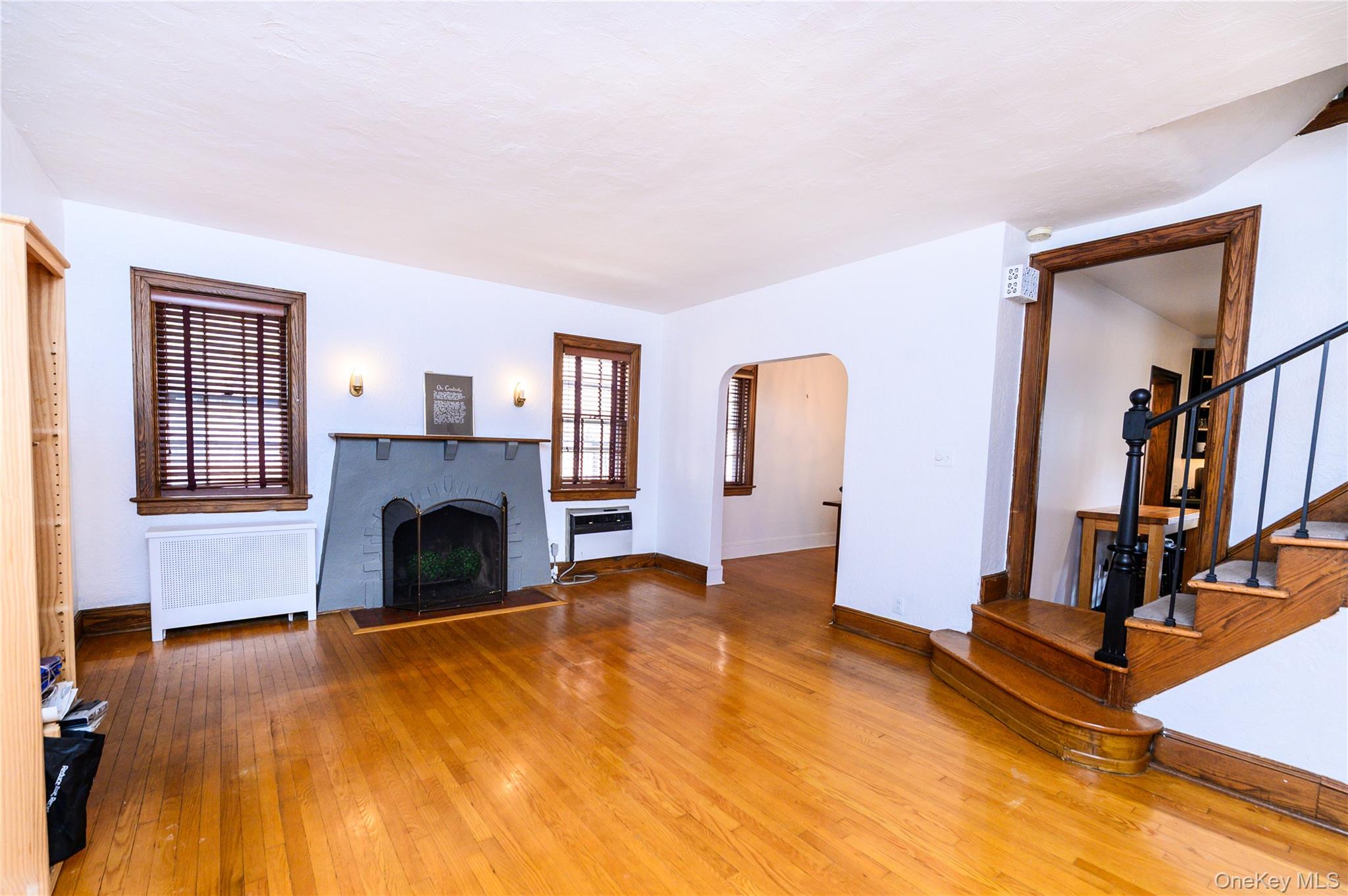 27-19 167 Street – For Sale photo 2