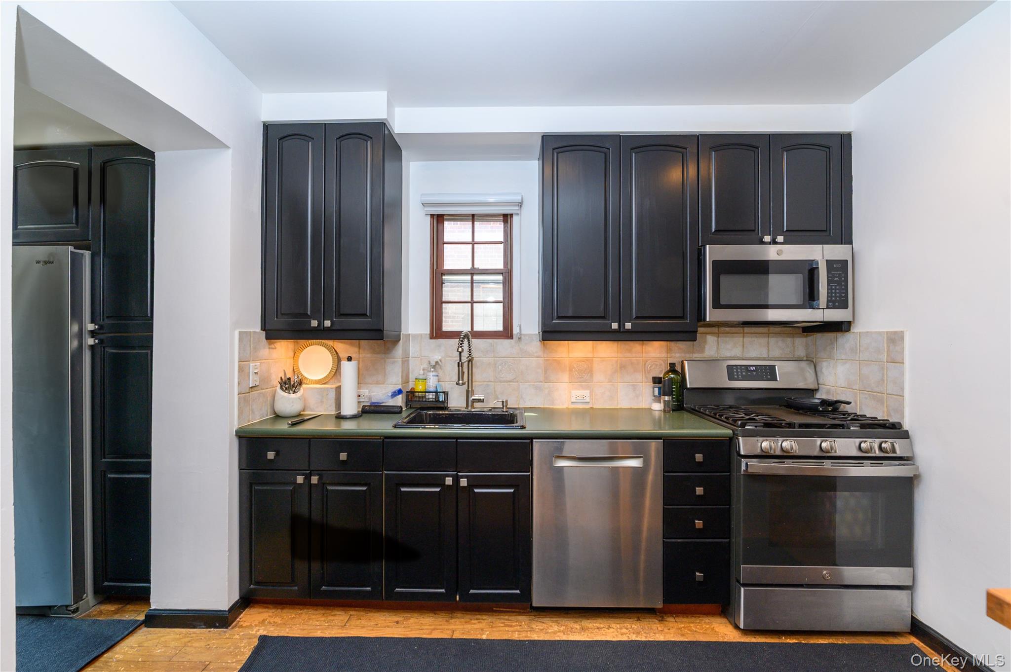 27-19 167 Street – For Sale photo 6