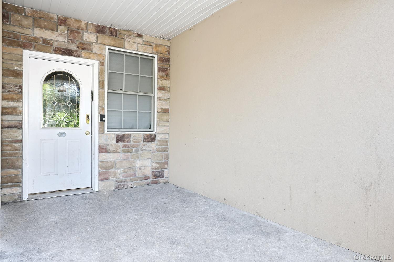 122 Bates Drive – For Sale photo 3