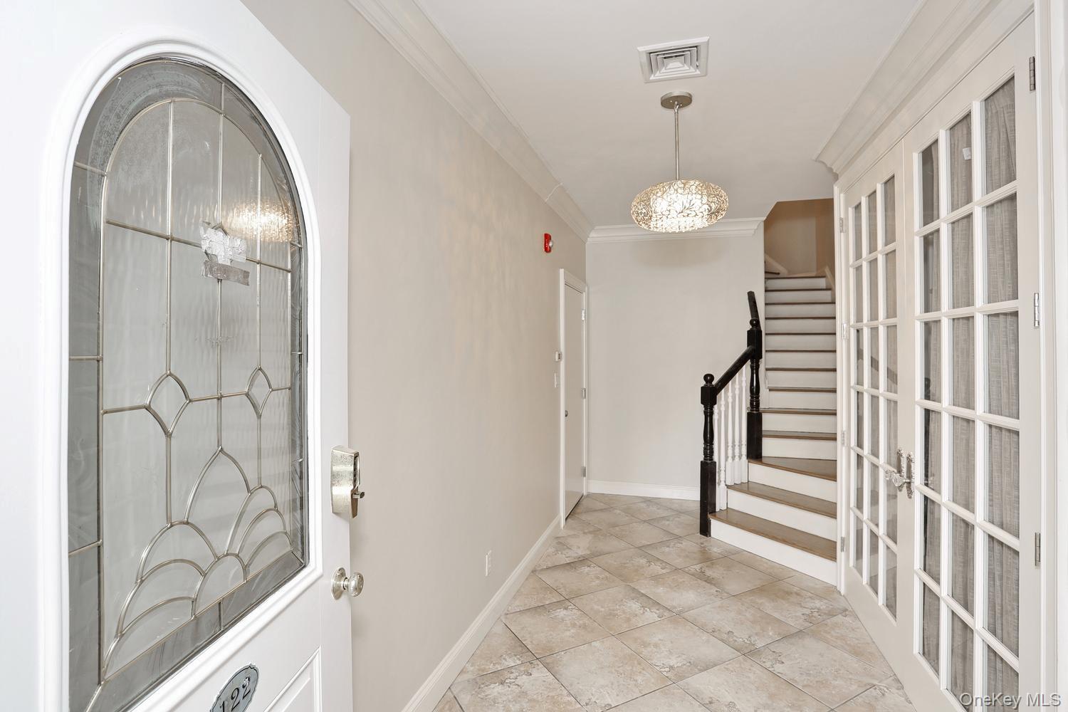 122 Bates Drive – For Sale photo 4