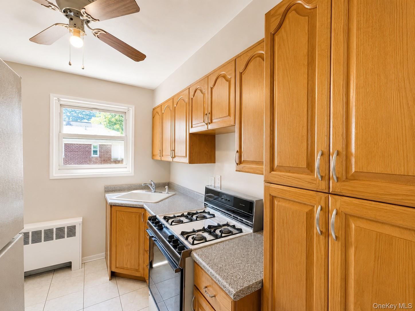 15-98 212 Street, Unit 276 photo 5