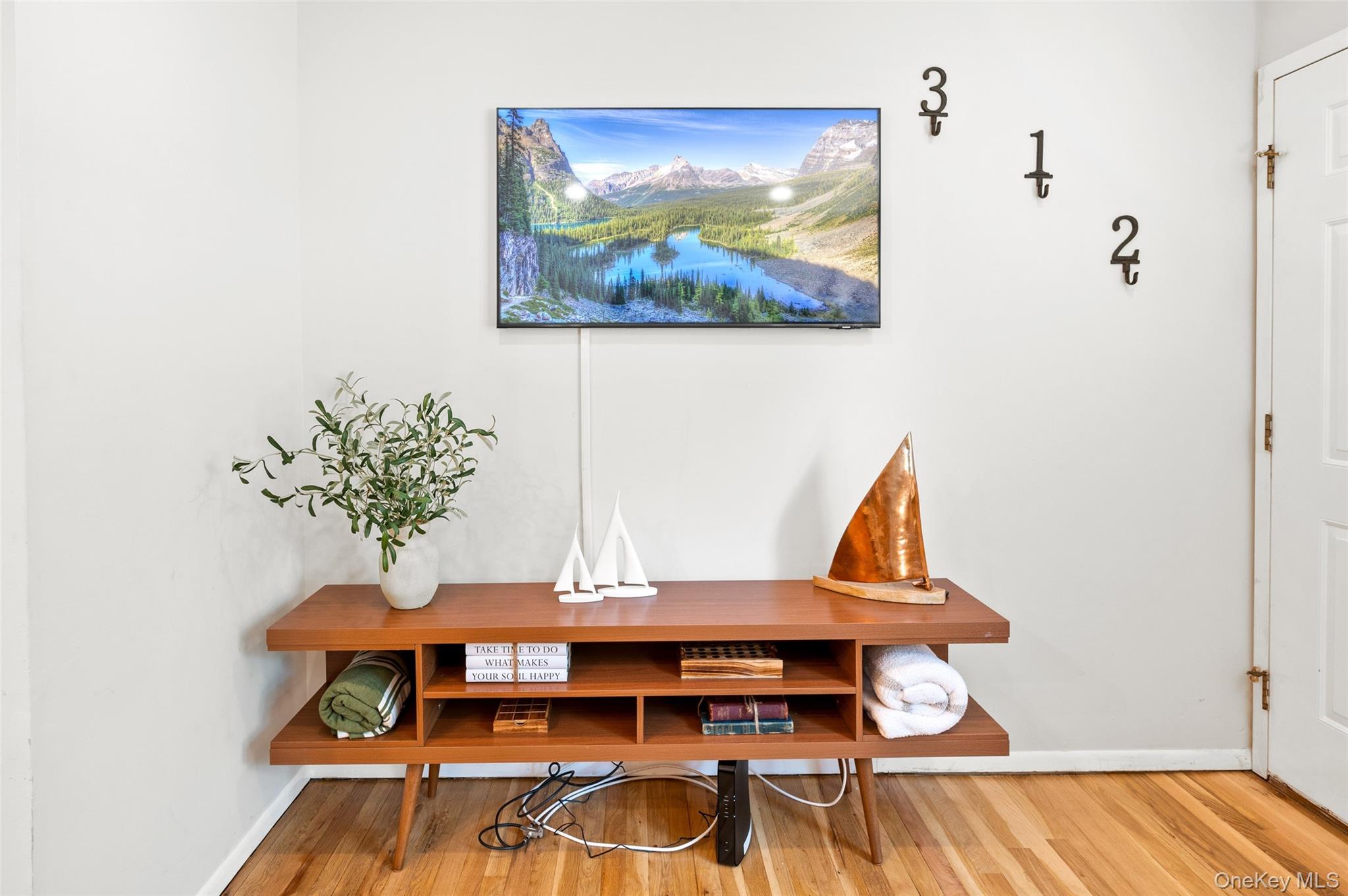 49 Canoe Place Rd – For Sale photo 12