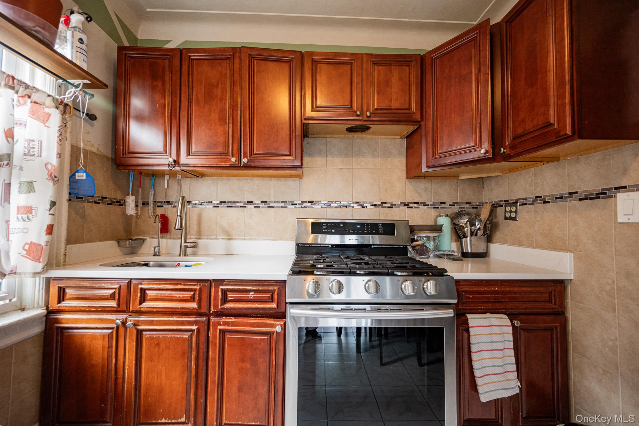 38-26 55th Street – For Sale photo 6