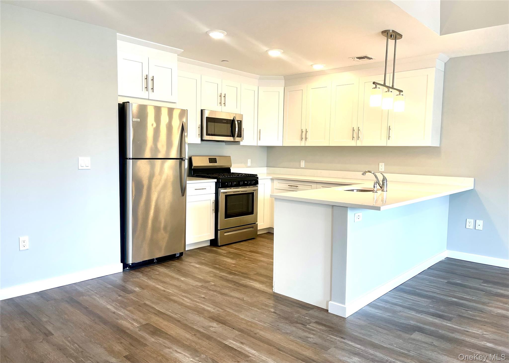 221 Eastview Drive – For Rent photo 4