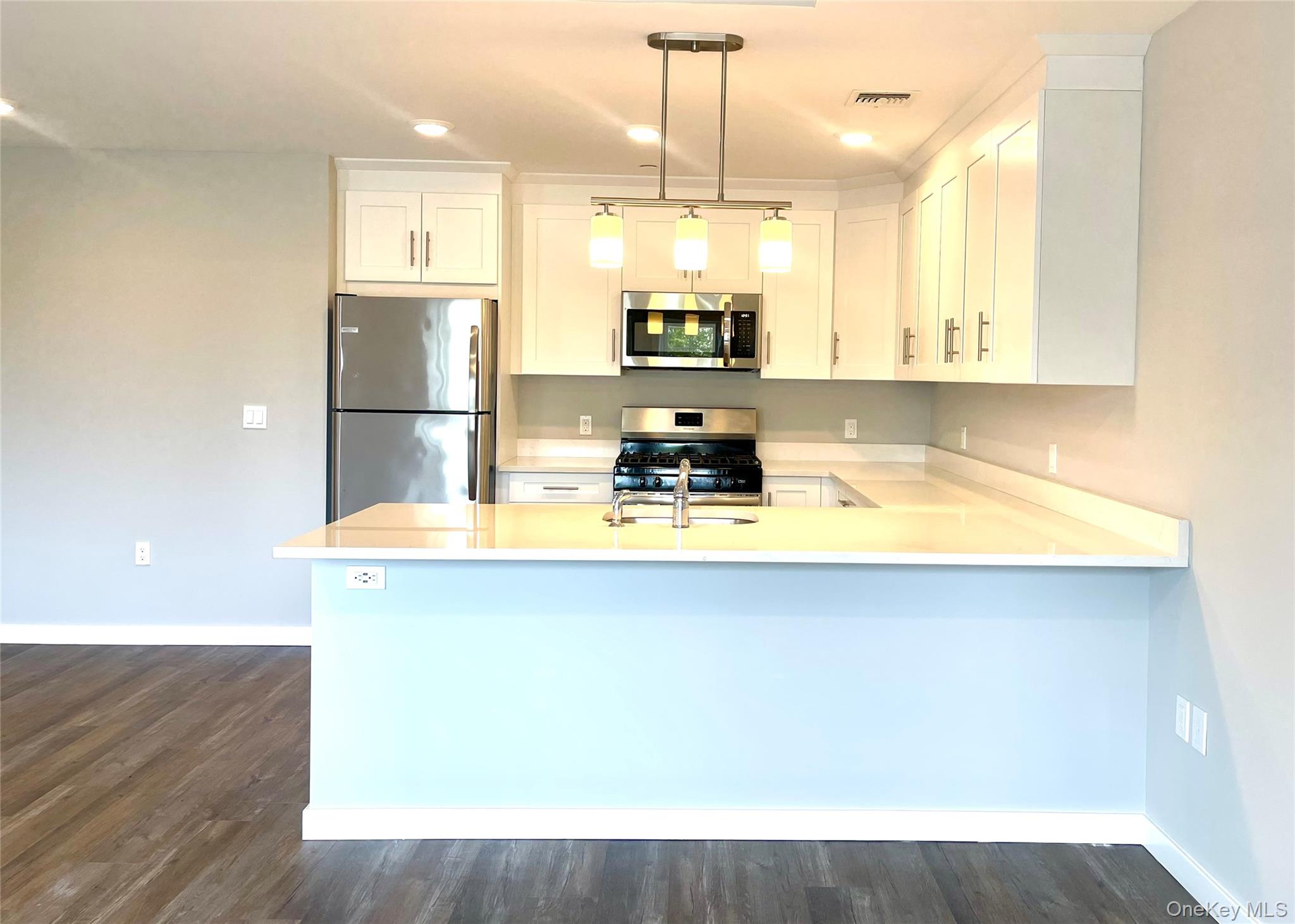 221 Eastview Drive – For Rent photo 5
