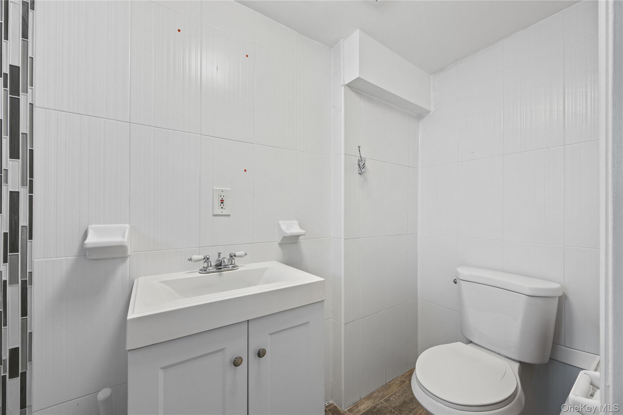 3243 Corsa Avenue – For Sale photo 21