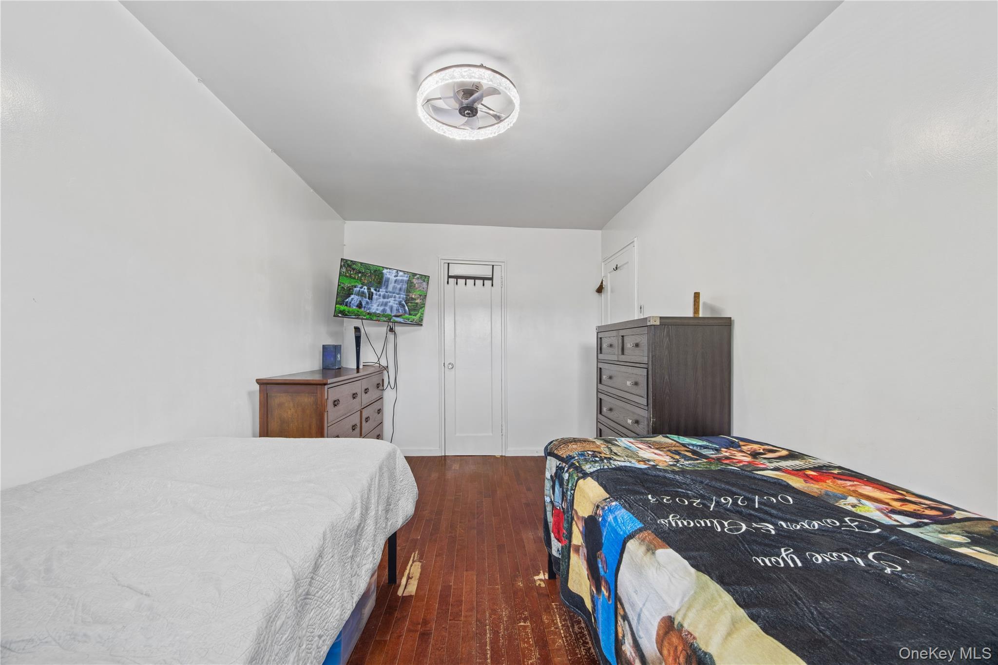 3243 Corsa Avenue – For Sale photo 13