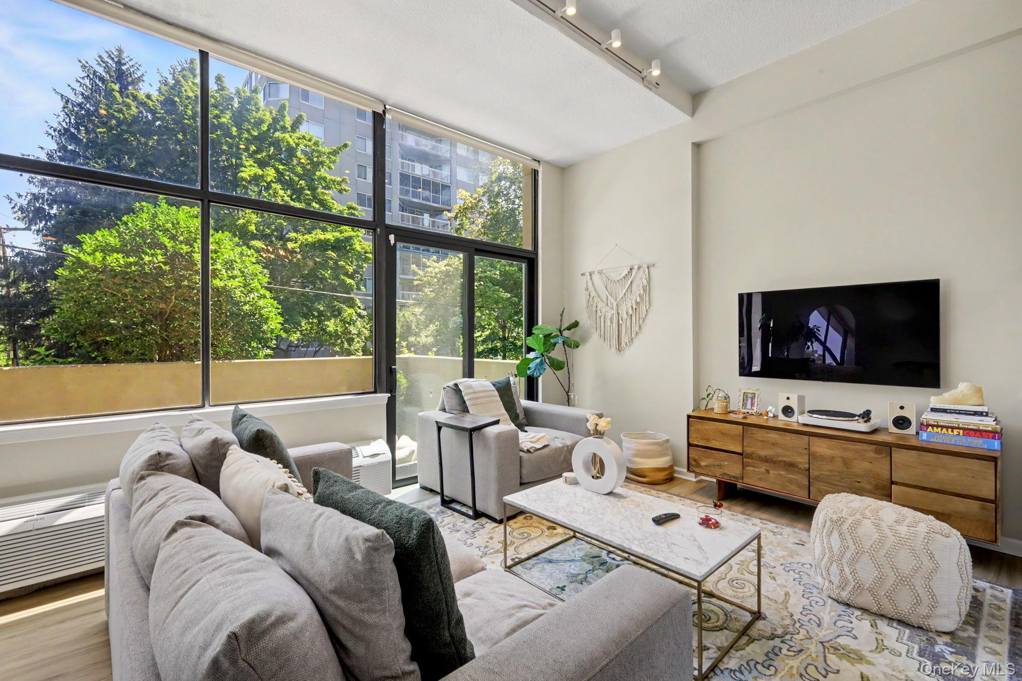 15 Stewart Place, Unit 1S photo 12
