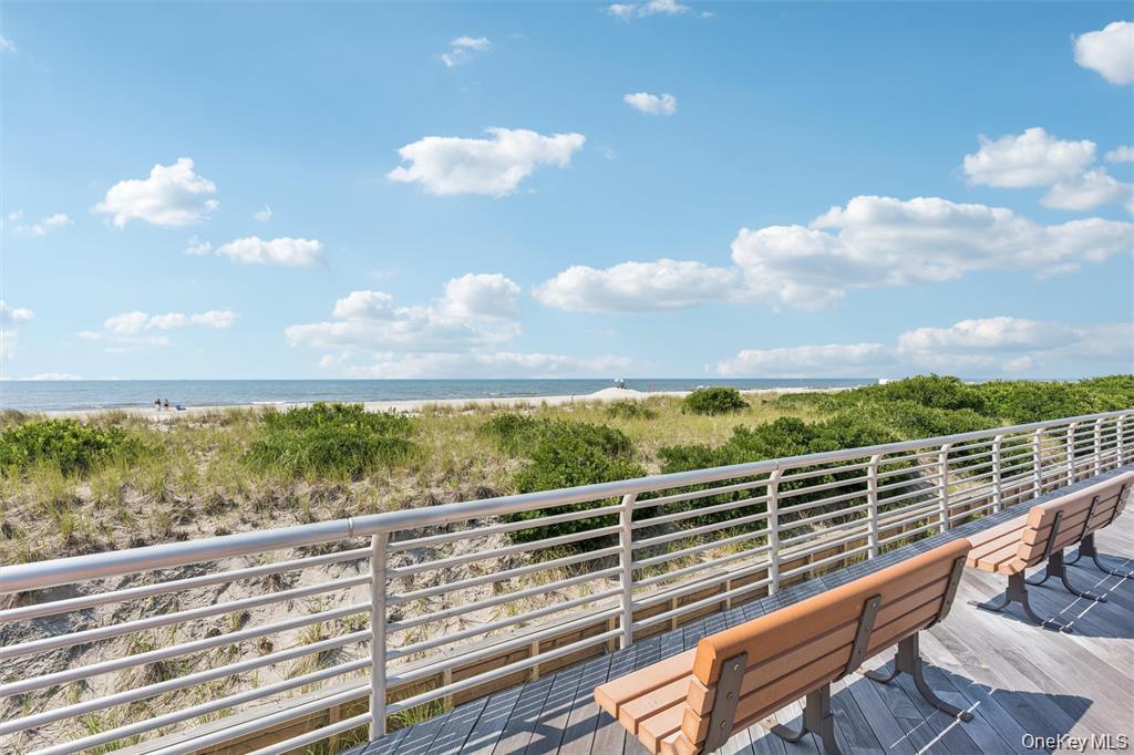 623 Oceanfront, Unit A