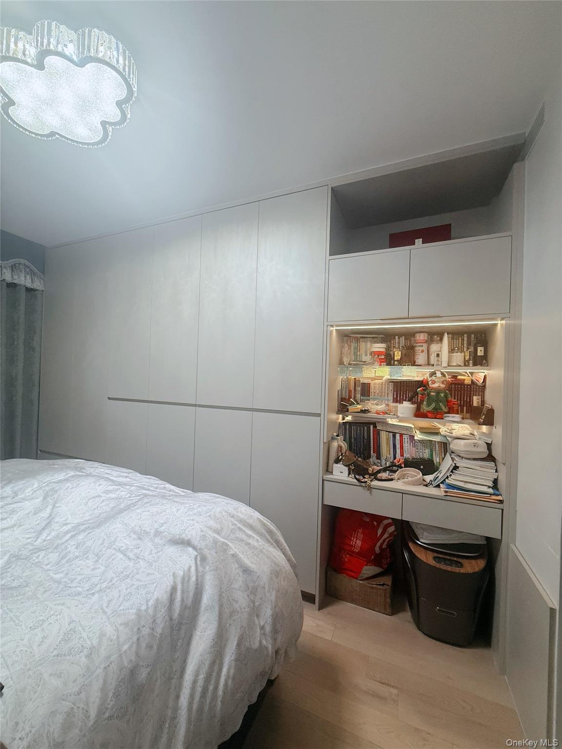 131-02B 40th Road, Unit 4U photo 5