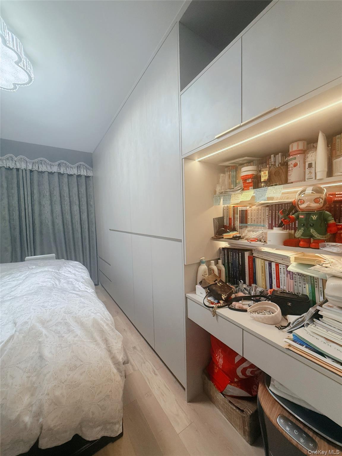 131-02B 40th Road, Unit 4U photo 6