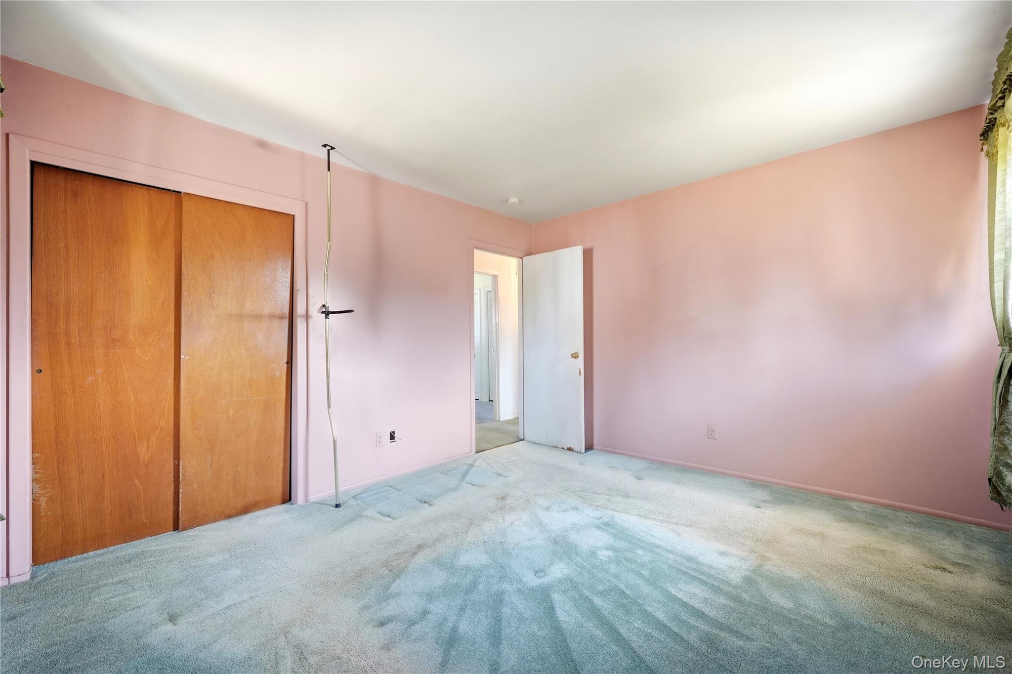 835 7th Street – For Sale photo 12