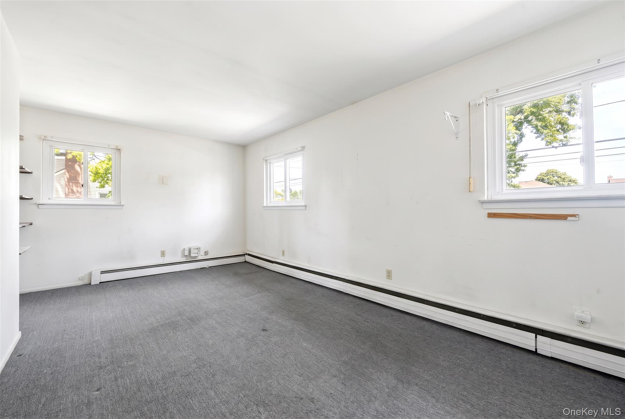 835 7th Street – For Sale photo 13