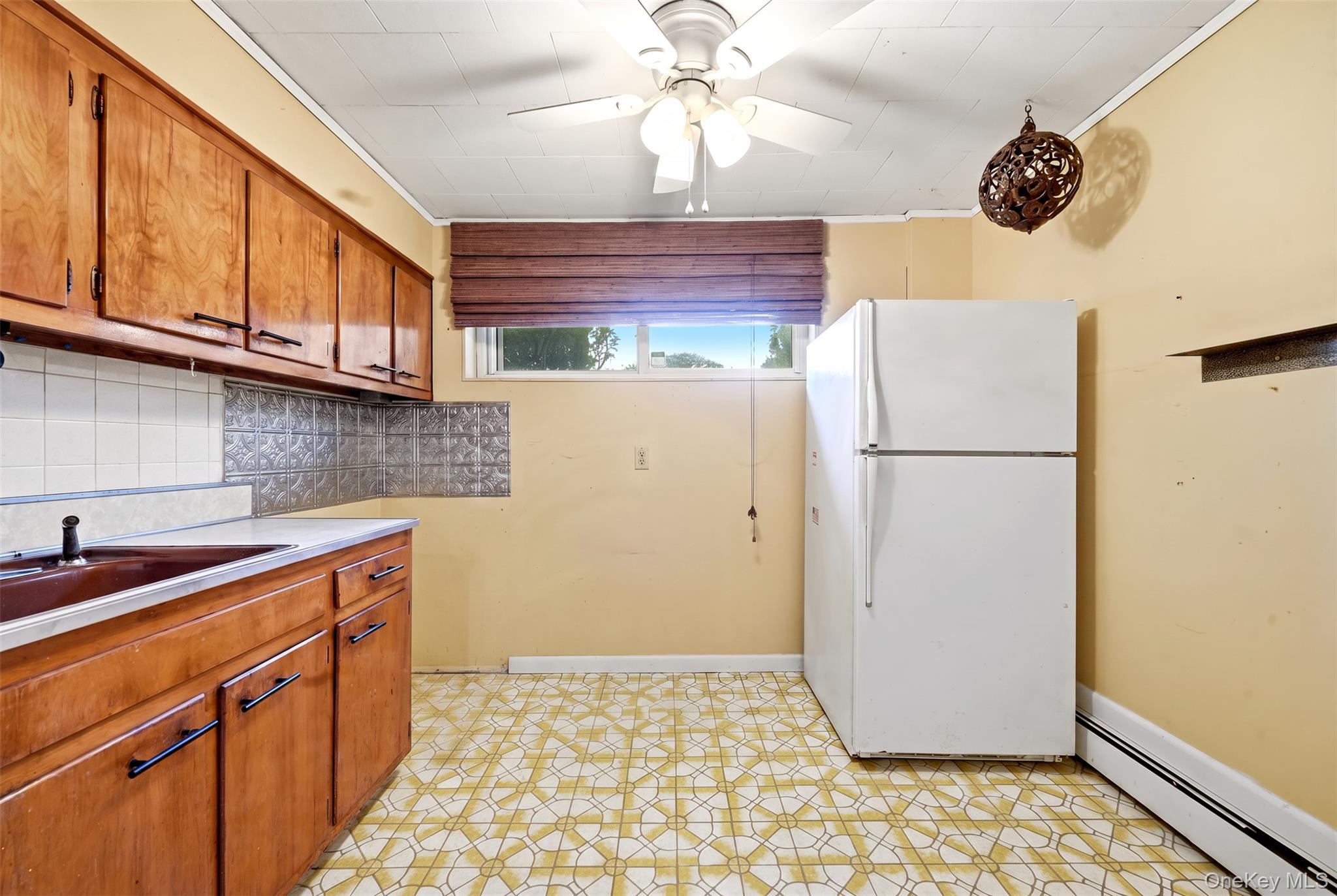 835 7th Street – For Sale photo 18