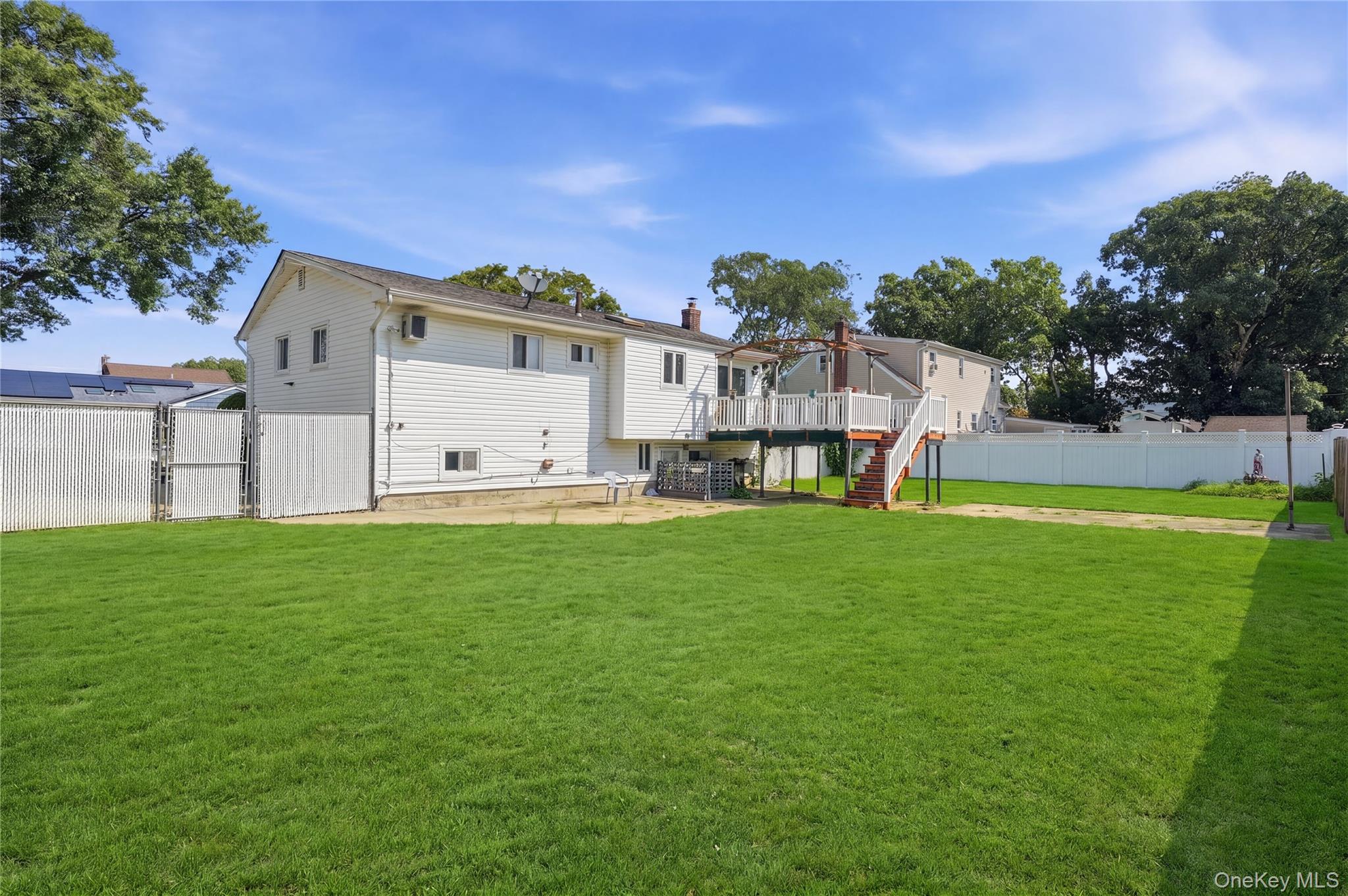 835 7th Street – For Sale photo 29