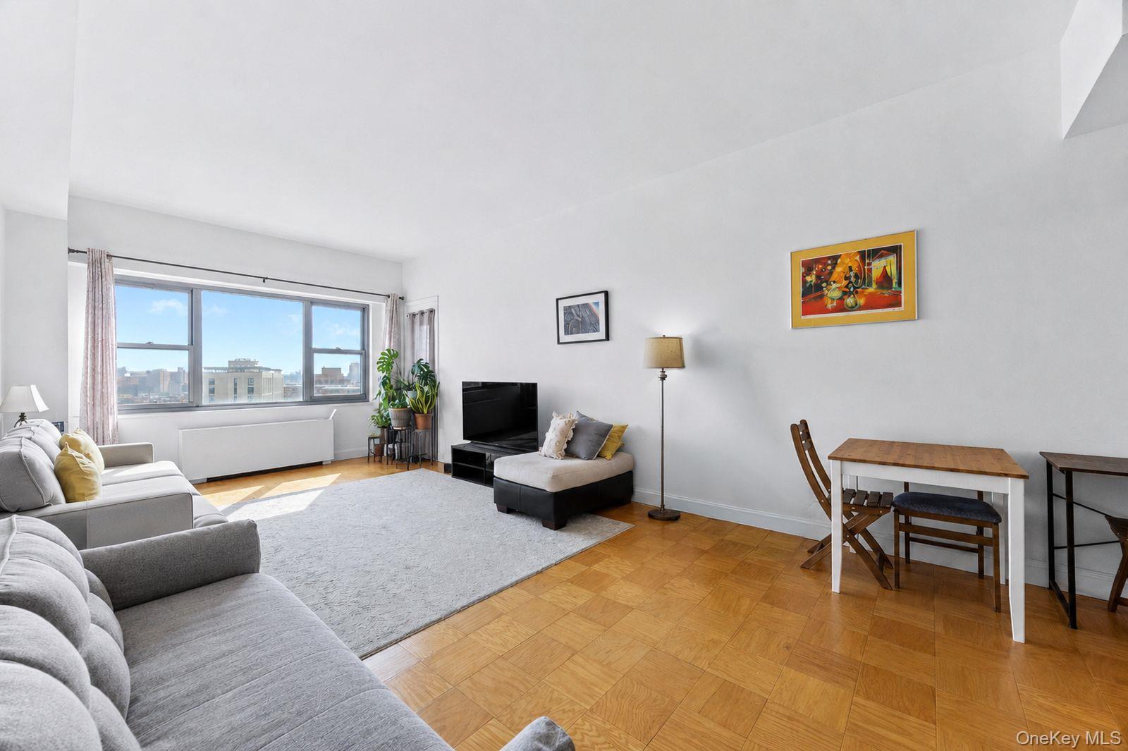 61-20 Grand Central Parkway, Unit A1508 photo 11