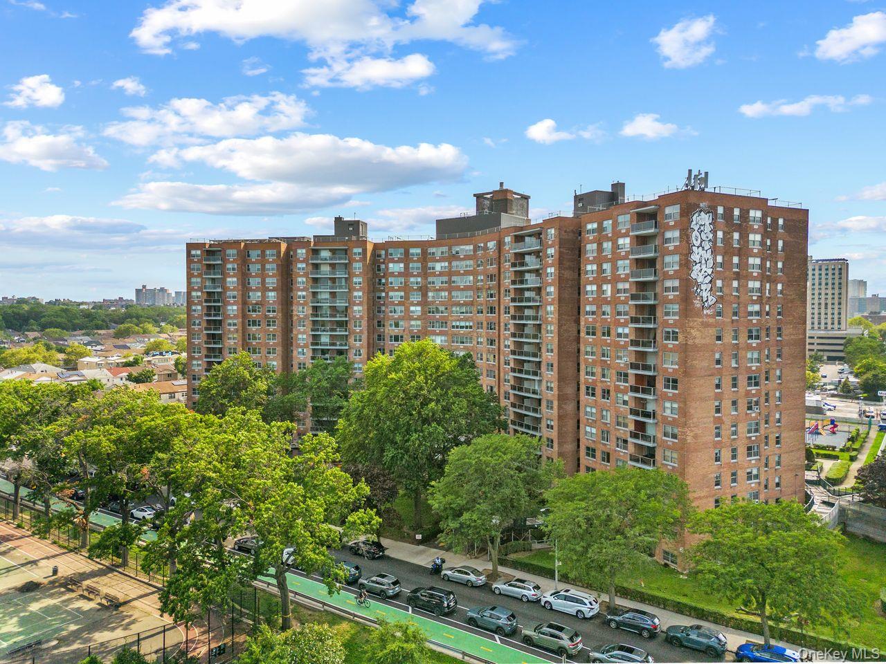 61-20 Grand Central Parkway, Unit A1508 photo 8