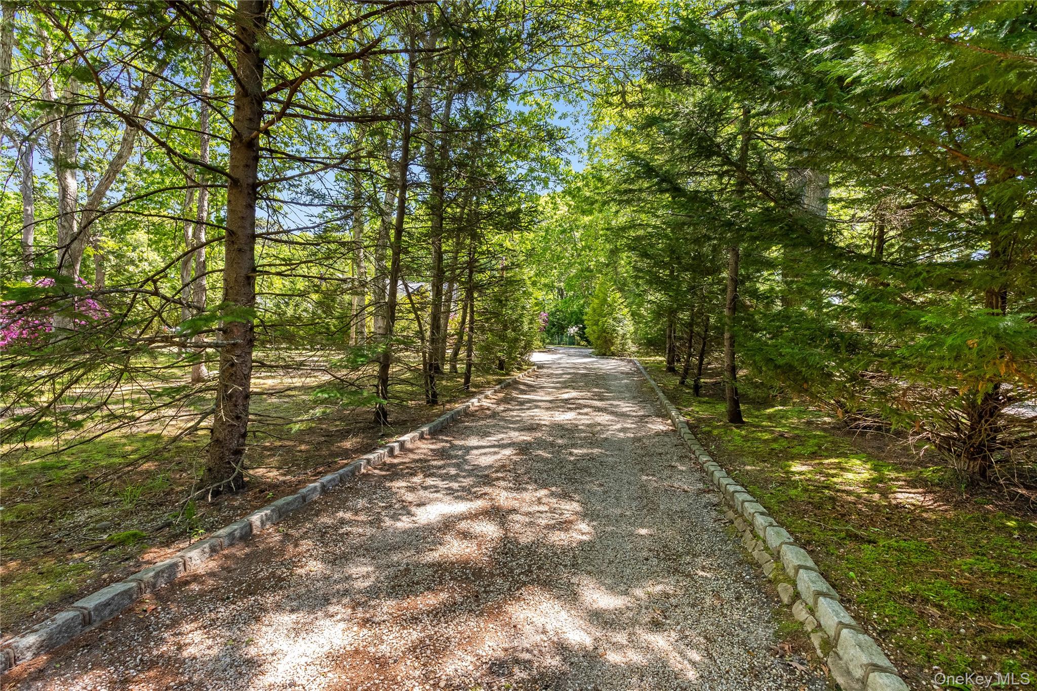 6 Strathmore Court – For Sale photo 3