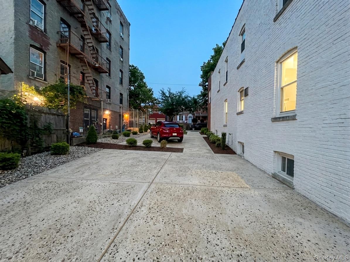 4451 Matilda Avenue, Unit 1 photo 7