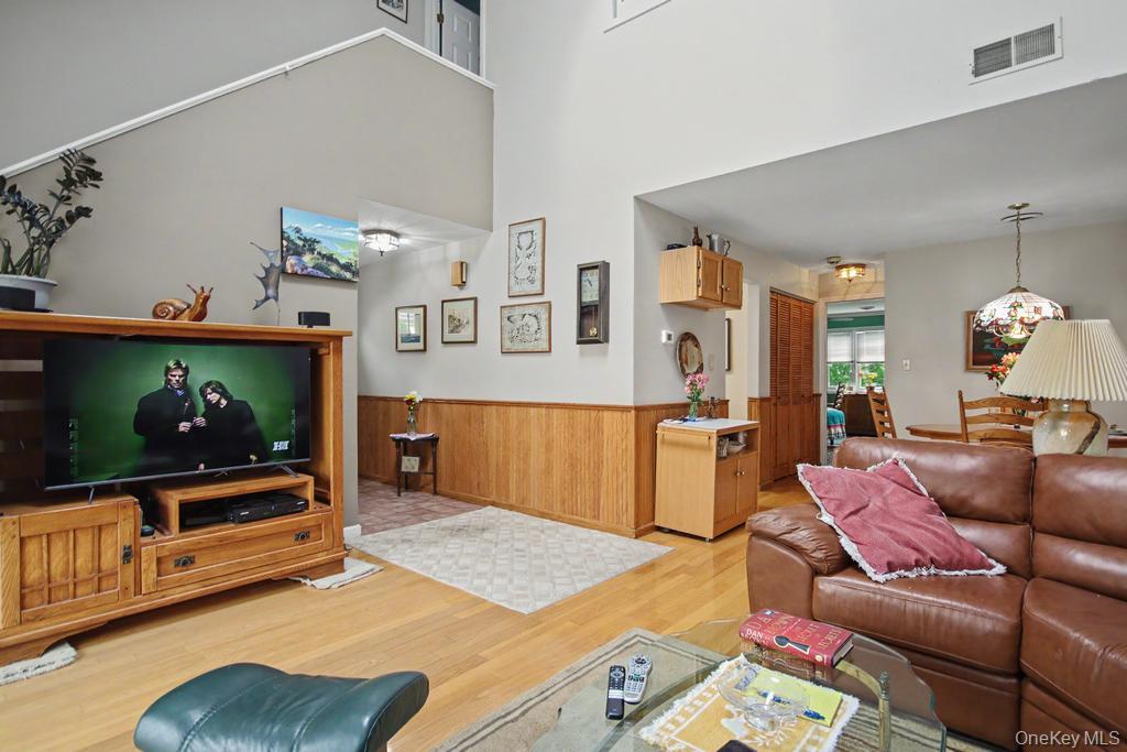 137 Fields Lane – For Sale photo 9