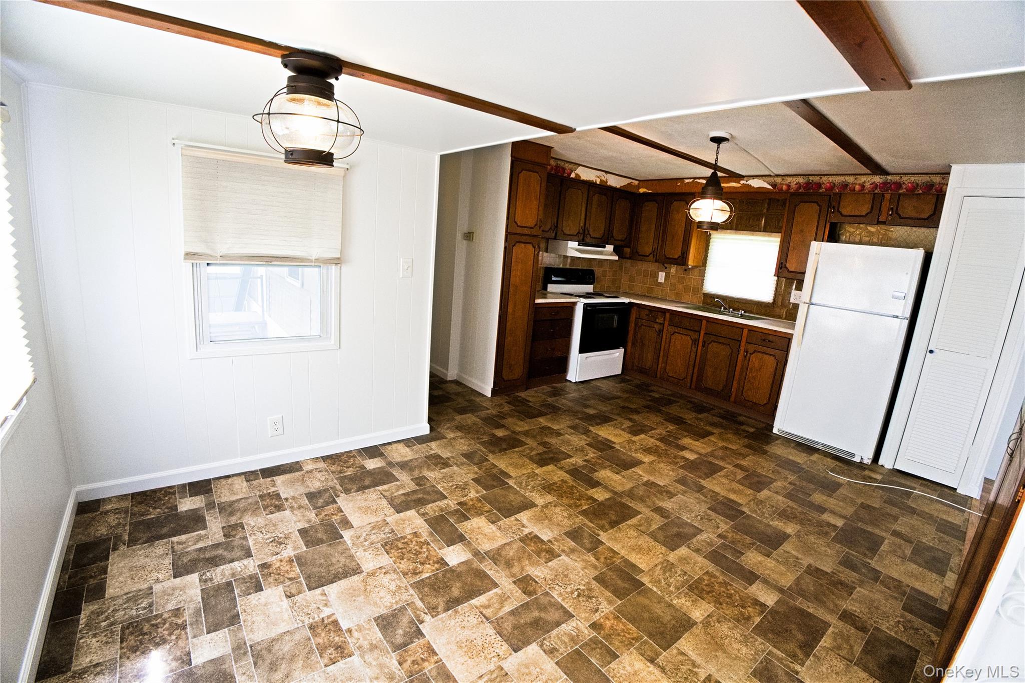 703 Fresh Pond Avenue, Unit 55 photo 14