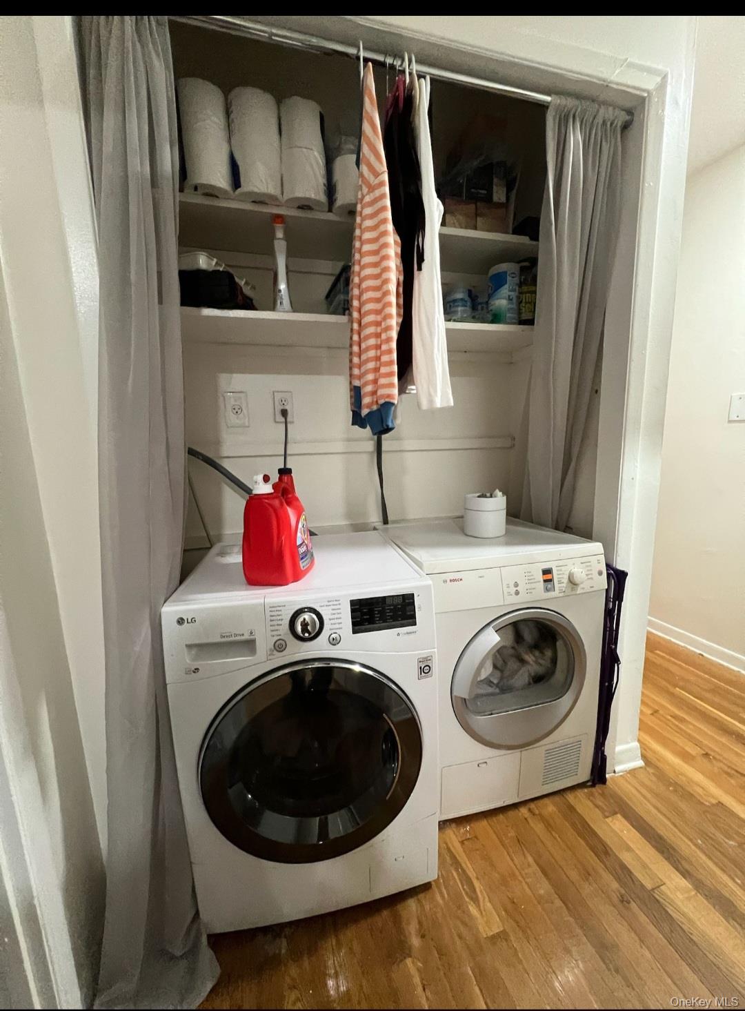 6037 Delafield Avenue, Unit 2 photo 14