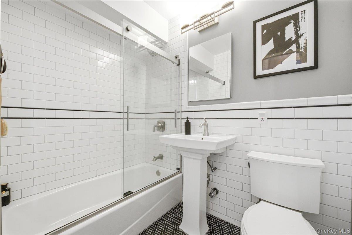 7025 Yellowstone Boulevard, Unit 8Q photo 14