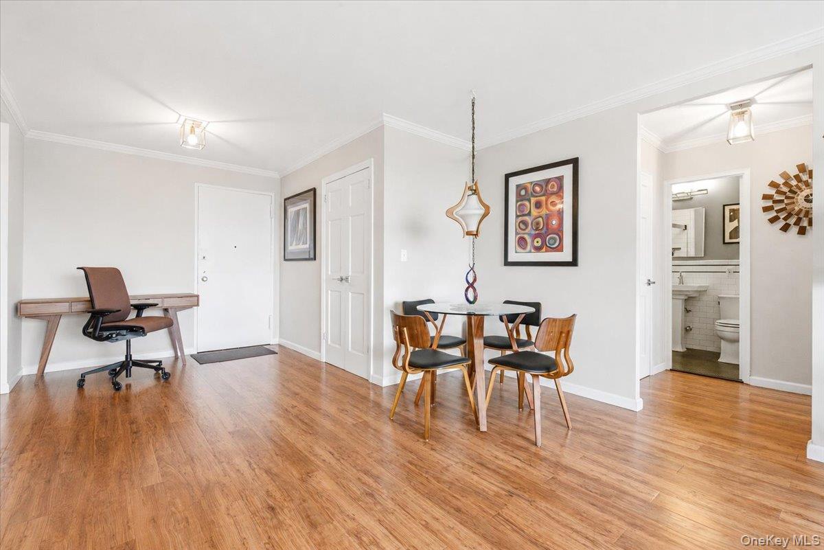 7025 Yellowstone Boulevard, Unit 8Q photo 7
