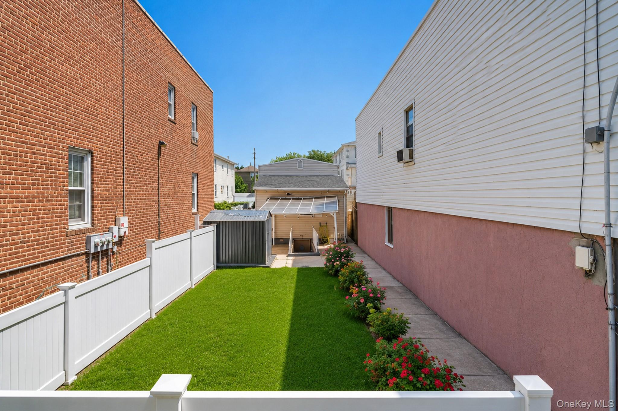 887 Pine Street – For Rent photo 10