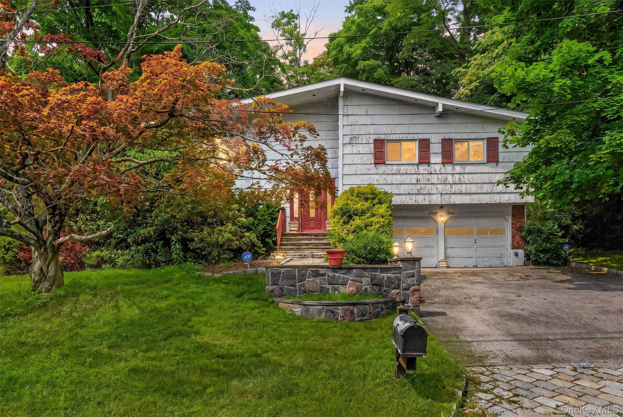 69 Stonewall Circle – For Sale