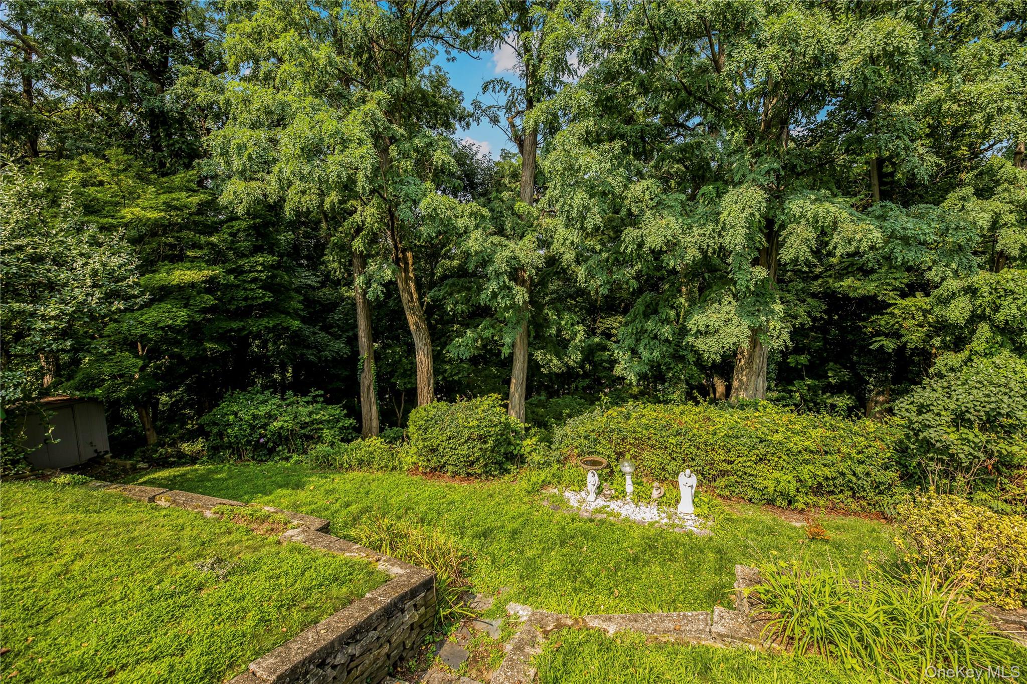 33 Dexter Road – For Sale photo 32