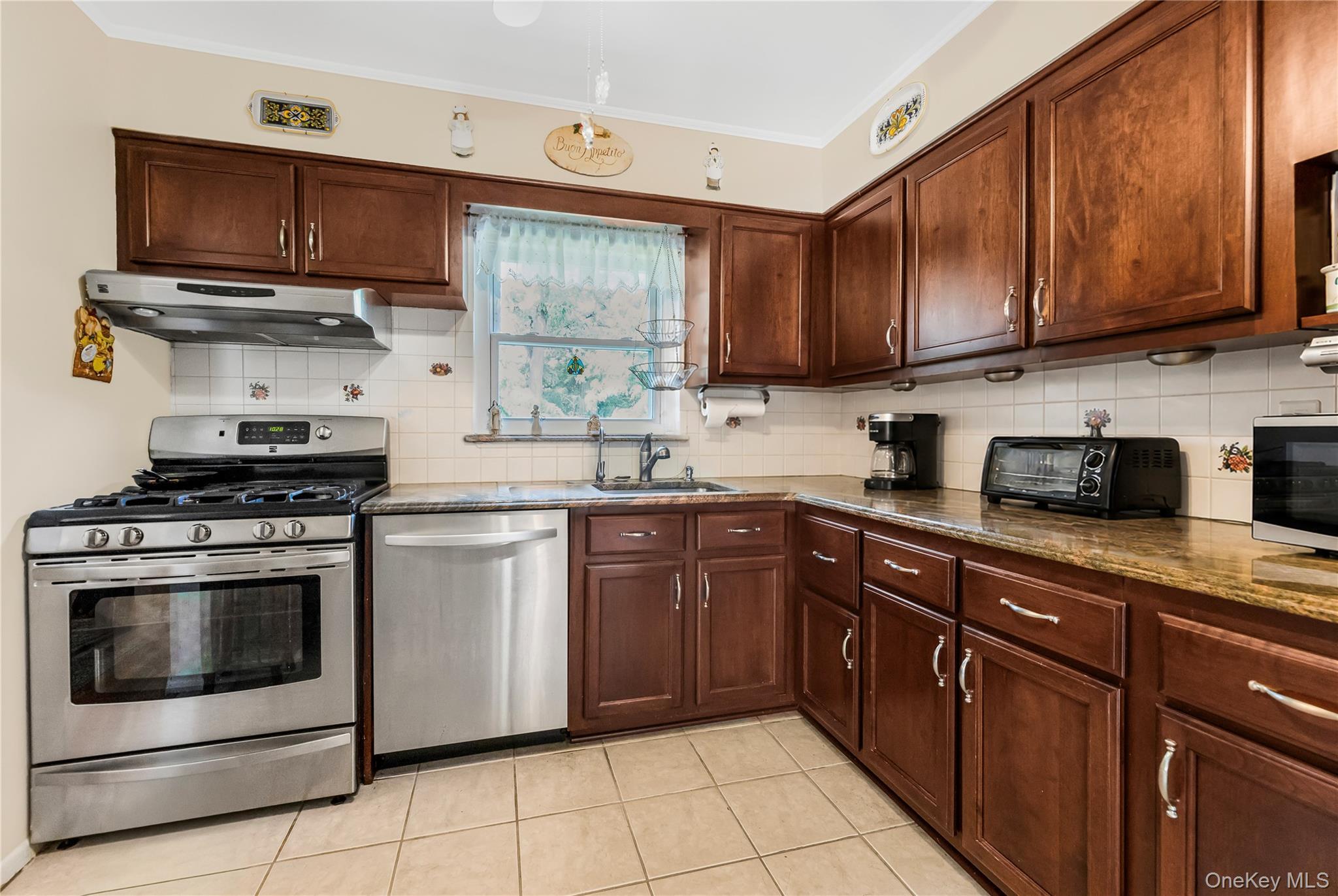 33 Dexter Road – For Sale photo 11