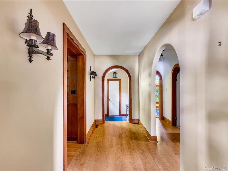 674 Crescent Avenue – For Sale photo 25