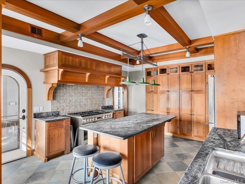 674 Crescent Avenue – For Sale photo 12