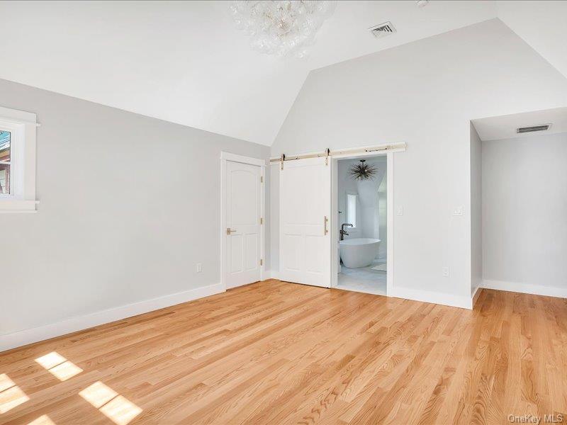 674 Crescent Avenue – For Sale photo 36