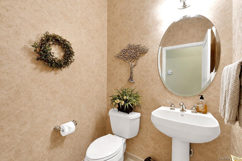 79 Samantha Circle – For Sale photo 25
