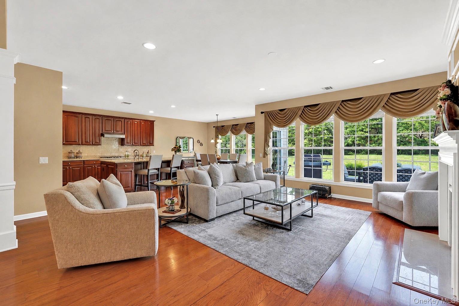 79 Samantha Circle – For Sale photo 8