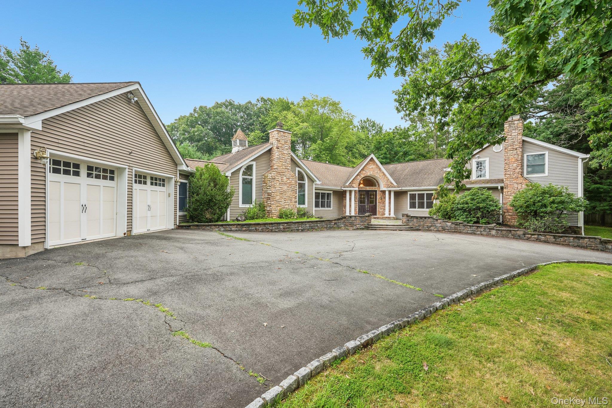 55 Strawtown Road – For Sale