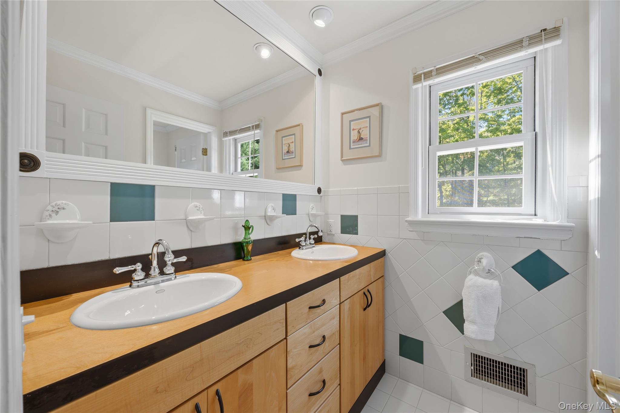 110 Cypress Lane – For Sale photo 38