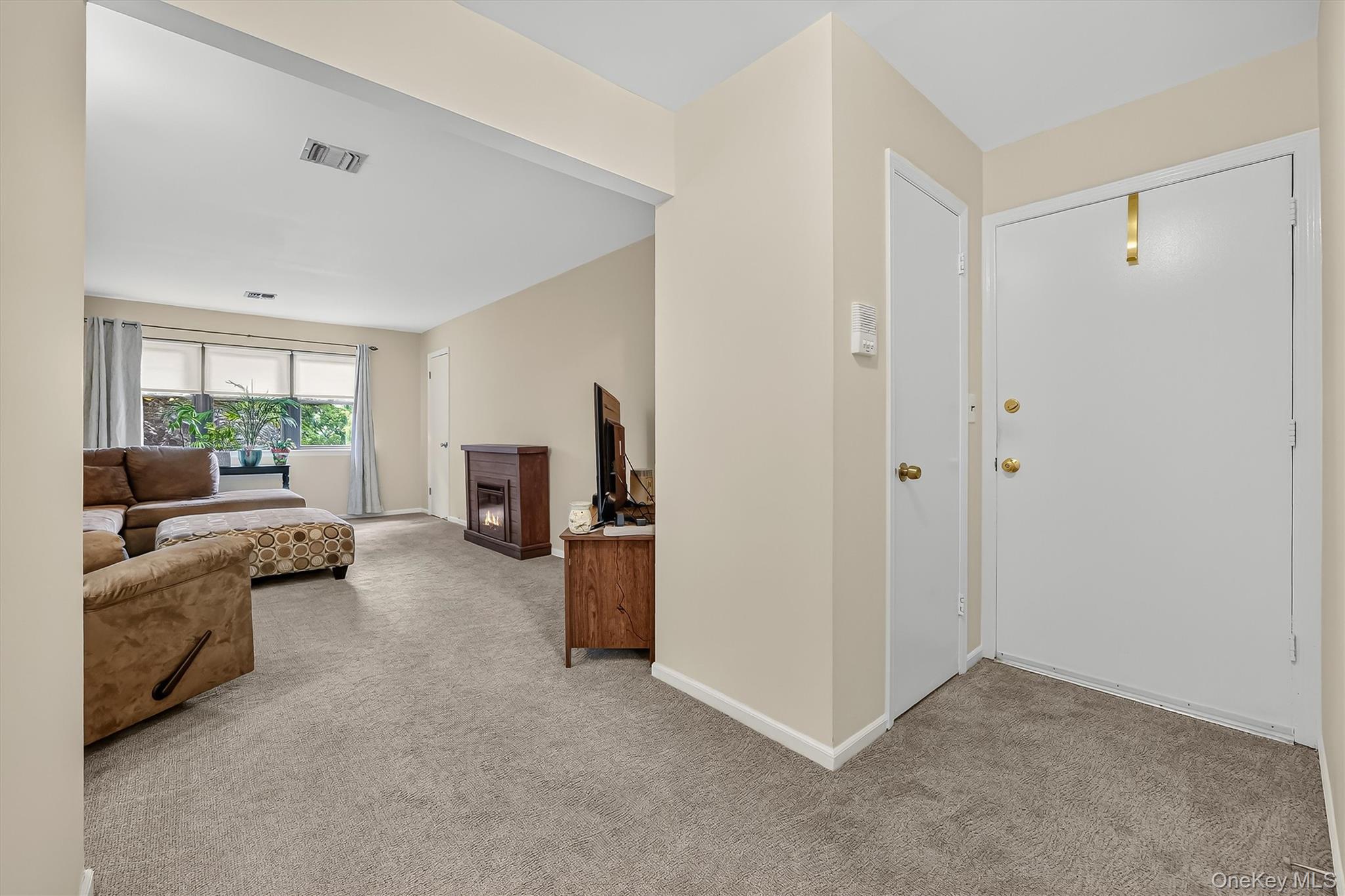 38 Milford Lane – For Sale photo 3