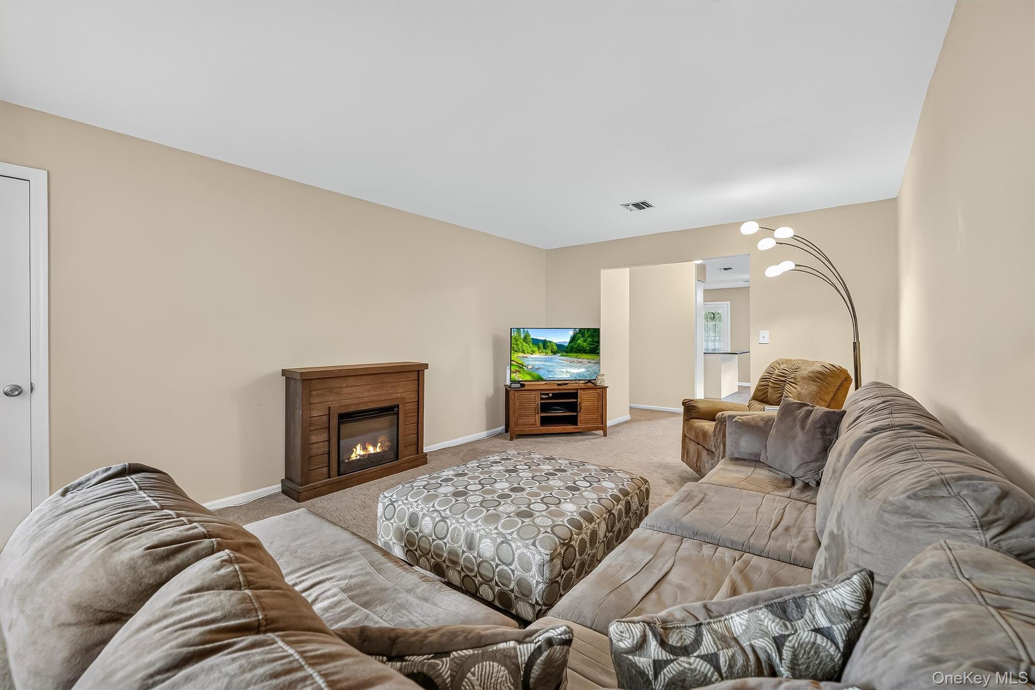 38 Milford Lane – For Sale photo 10